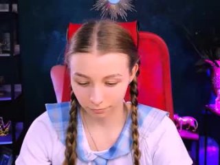 juliedaniel live webcam thumbnail
