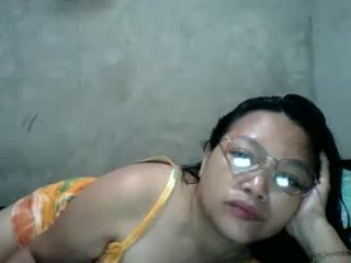 juliettaxx live webcam thumbnail