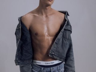 junior_friendss live webcam thumbnail