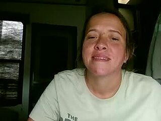 jussnobodybutme live webcam thumbnail