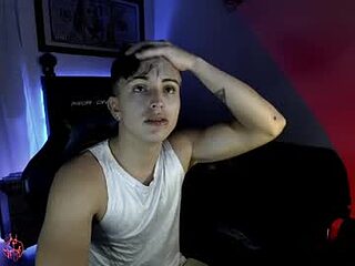 justin_trevor live webcam thumbnail