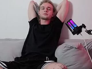 jxxxsti0n live webcam thumbnail
