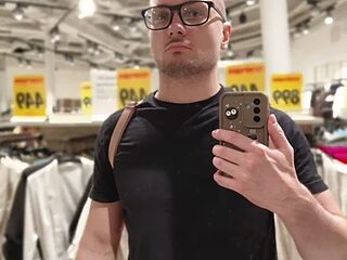 k8mura live webcam thumbnail