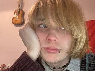 Kael_Gastera live webcam thumbnail