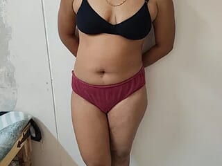 Kajol_sharma_ live webcam thumbnail