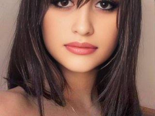 KamilaFoxy live webcam thumbnail