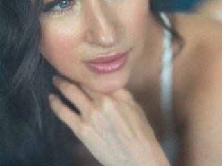 KatyEvanss live webcam thumbnail