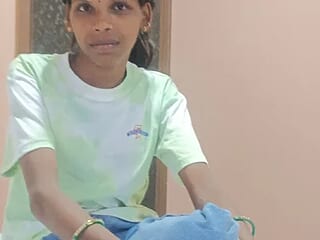 Kavya_Rani77 live webcam thumbnail