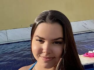 karinnnna live webcam thumbnail