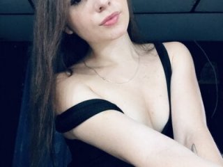 karla-thomsom10 live webcam thumbnail