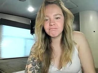 kassykitty29 live webcam thumbnail