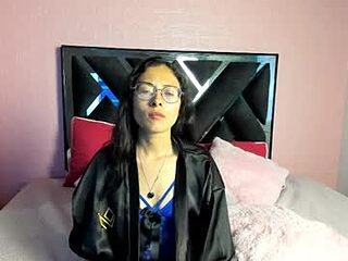kat_santana live webcam thumbnail