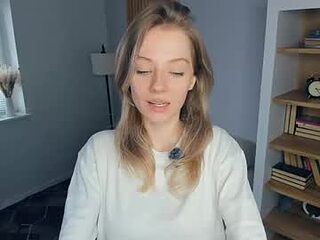 katemossse live webcam thumbnail