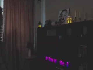 katrin_james live webcam thumbnail