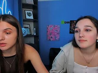 katrinxxxx live webcam thumbnail