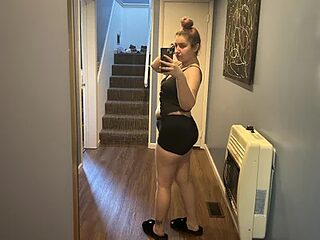 kay_liegh2104 live webcam thumbnail