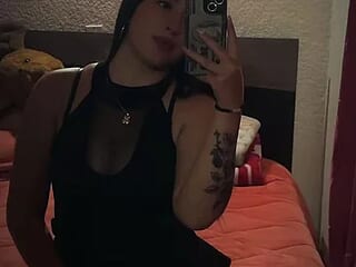 kaylavg live webcam thumbnail