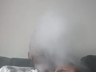 kazi_freakiez live webcam thumbnail