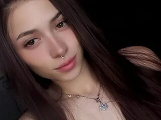 kbabydoll7 live webcam thumbnail