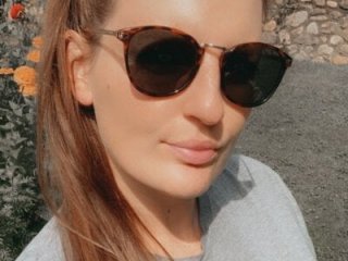 Kelly_Carolina live webcam thumbnail