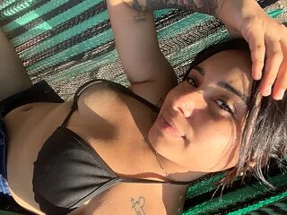Kendall026 live webcam thumbnail