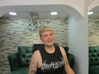 ken_star_23 live webcam thumbnail