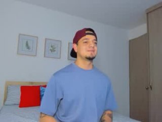 kendel_dimitri live webcam thumbnail