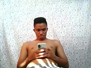 kenjoee live webcam thumbnail