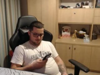 kevinnlovely live webcam thumbnail