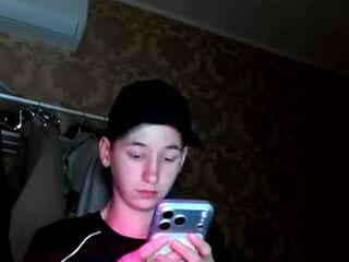 kevinsupershy live webcam thumbnail