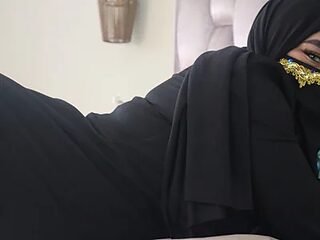 khaly_nahyan live webcam thumbnail