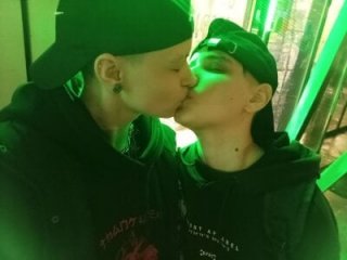 Kim_Ray live webcam thumbnail
