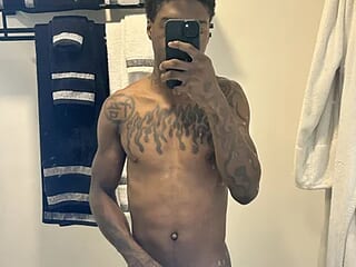Kingblackman112 live webcam thumbnail
