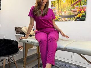 Kinky-Spa live webcam thumbnail