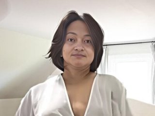 Kinkybela2025 live webcam thumbnail