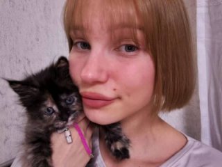 Kiracute18 live webcam thumbnail