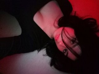 KisaModel live webcam thumbnail