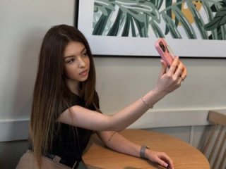 KittyTessa live webcam thumbnail