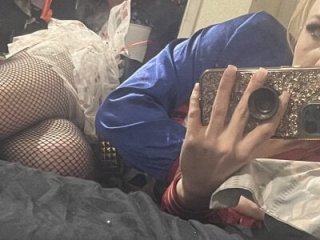 Kitty_DaCocks live webcam thumbnail