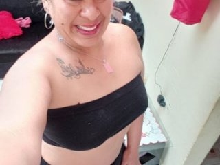 Kitty_Mifl live webcam thumbnail