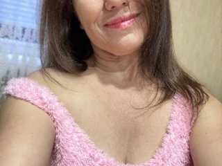KittyyLaBeauty live webcam thumbnail