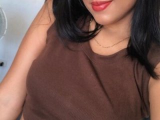 kiity_horny_ live webcam thumbnail