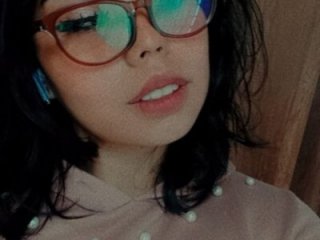 kiki_cavilll live webcam thumbnail