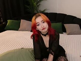 kim_farles live webcam thumbnail
