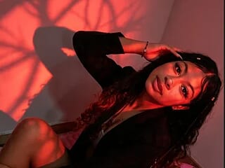 kimmye_333 live webcam thumbnail