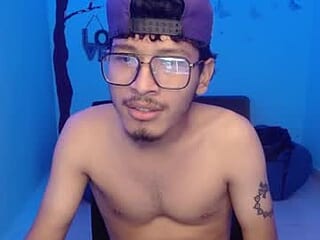 king_mathew_0 live webcam thumbnail