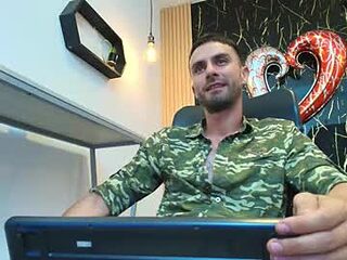 kingoftemptation live webcam thumbnail