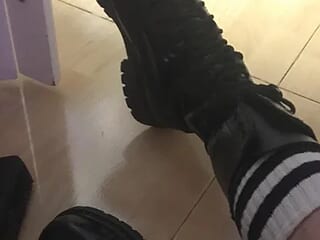 kinkyBlondLad_07 live webcam thumbnail