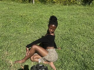 kinky_coco live webcam thumbnail