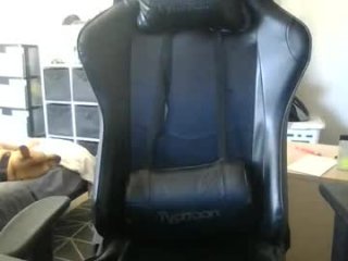 kinkybinerd live webcam thumbnail